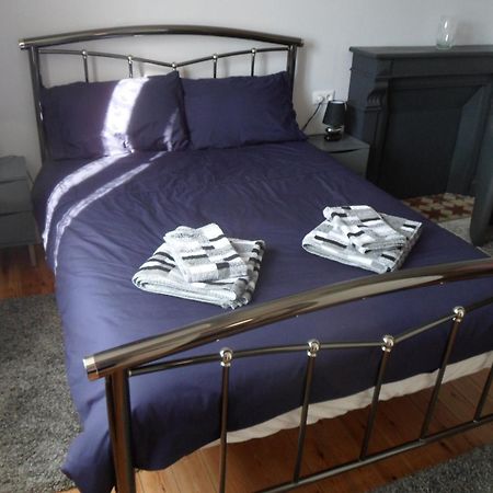 אואלגואט Riverside Bed And Breakfast חדר תמונה